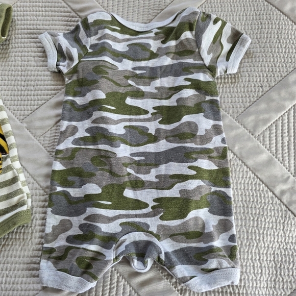 🔥5 FOR $25🔥2 Pack Bundle CJP Baby Boy Rompers 0-3M - Picture 5 of 10